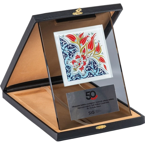 Kutulu Kristal Plaket